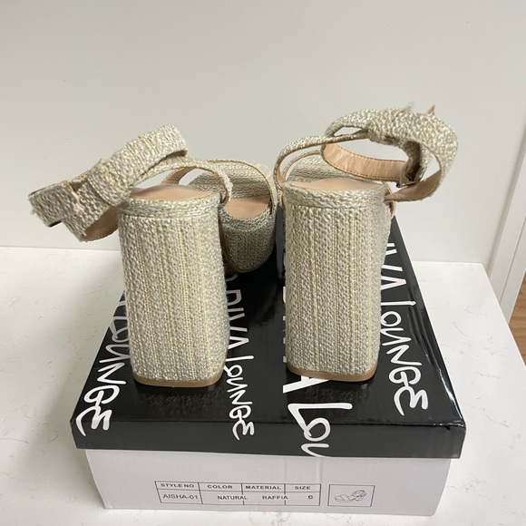 ⭐️FLASH SALE ⭐️NEW Nude Raffia Platform Heels - Picture 4 of 6